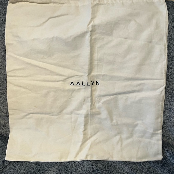 Aallyn Jolina Tote - Tobacco/Gold - Picture 9 of 10